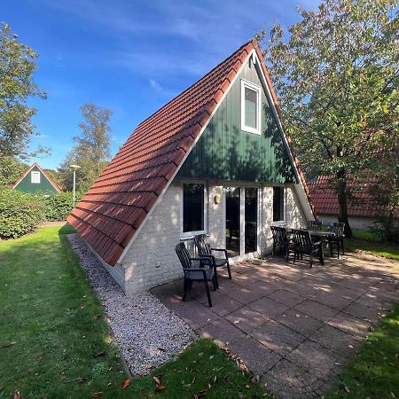Het Familie Boshuisje - Vakantiewoning Op Prachtig Park Met Veel Faciliteiten Inc Ligbad Gramsbergen Exterior foto