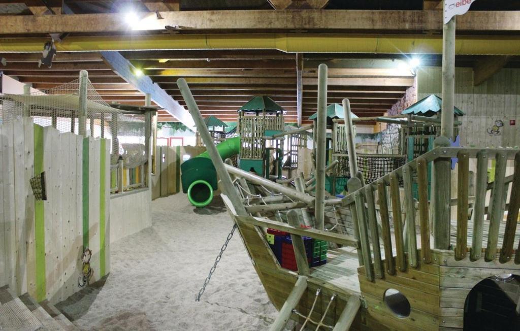 Het Familie Boshuisje - Vakantiewoning Op Prachtig Park Met Veel Faciliteiten Inc Ligbad Gramsbergen Exterior foto